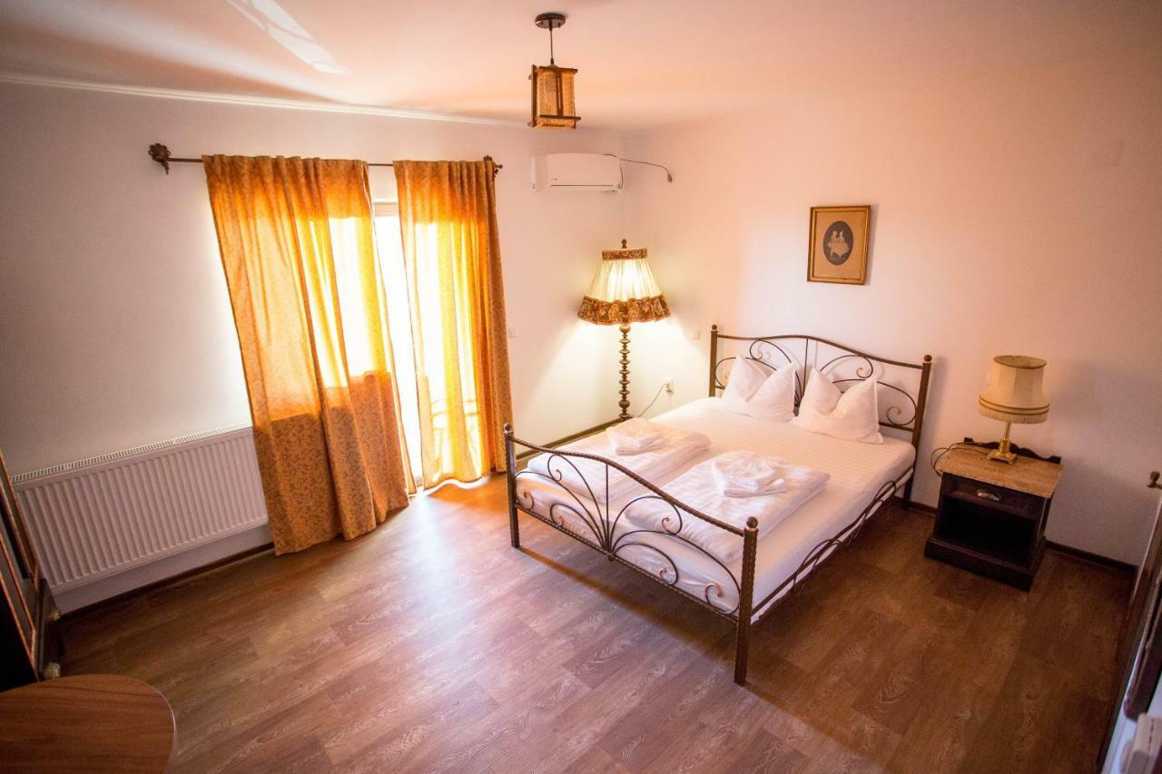 Sara, Alba Alba Iulia Eksteriør billede